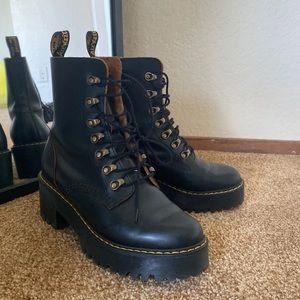 Leona dr martens